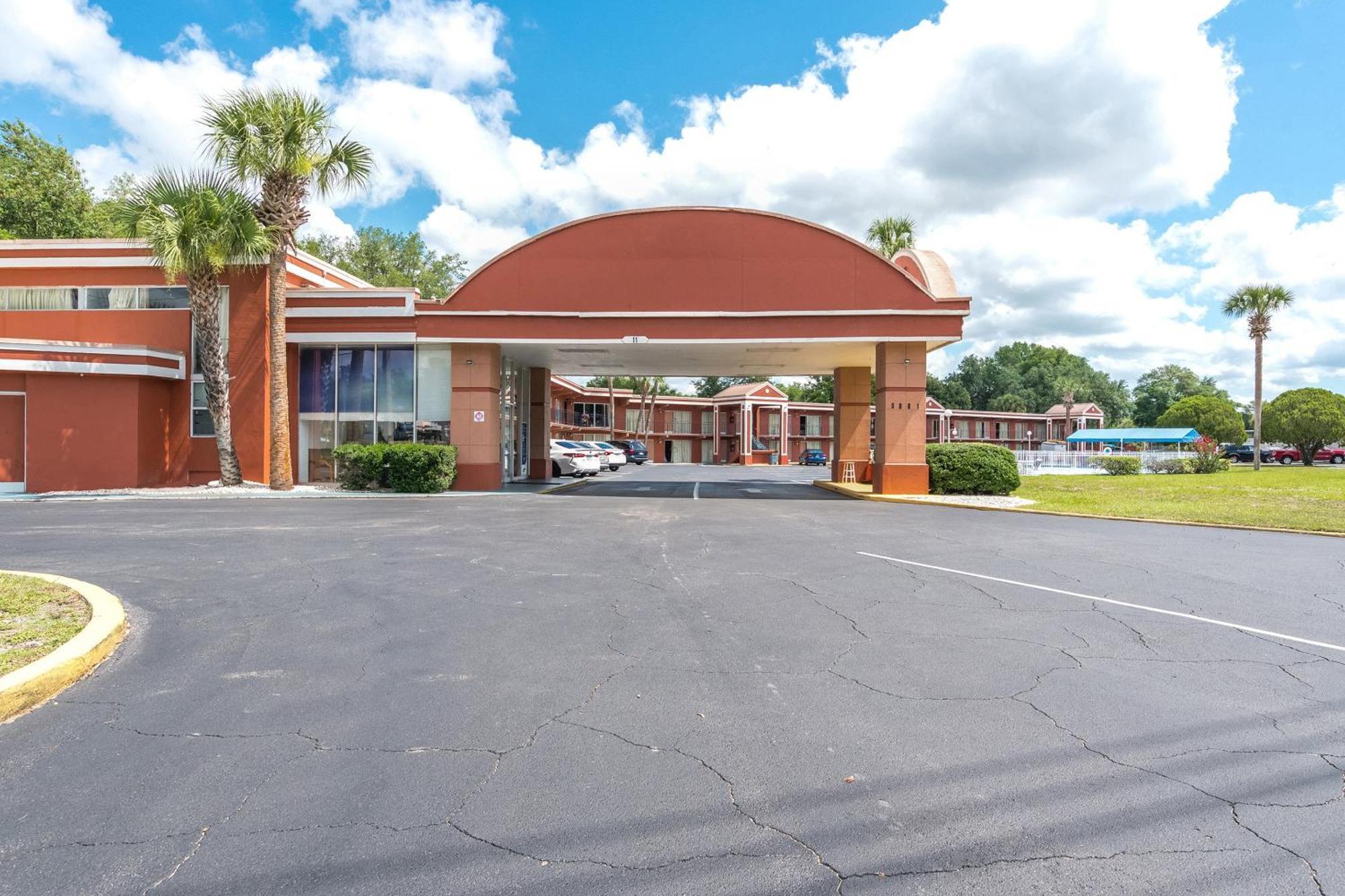 Oyo Hotel Mustang Silver Spring Fl Silver Springs Esterno foto