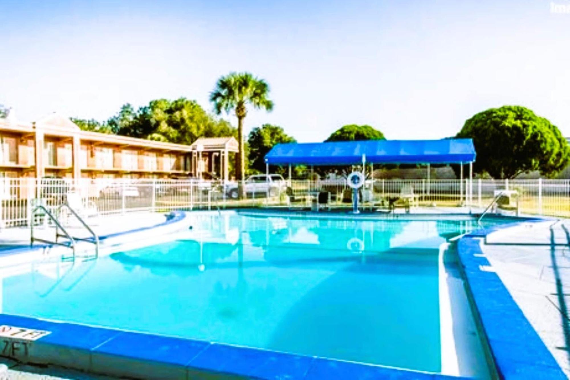 Oyo Hotel Mustang Silver Spring Fl Silver Springs Esterno foto